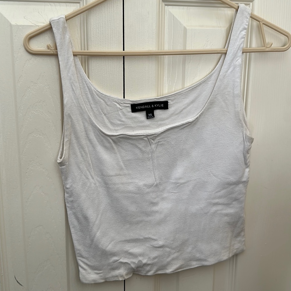 Kendall & Kylie white cropped tank top